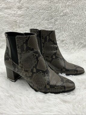 Calvin Klein Boots Size 10 Snakeskin Pattern Ankle Boots Never Worn
